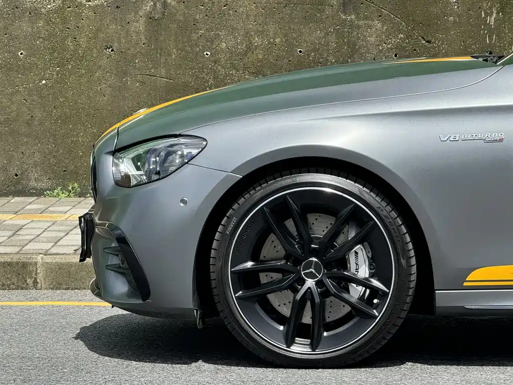 MERCEDES-BENZ E CLASS AMG