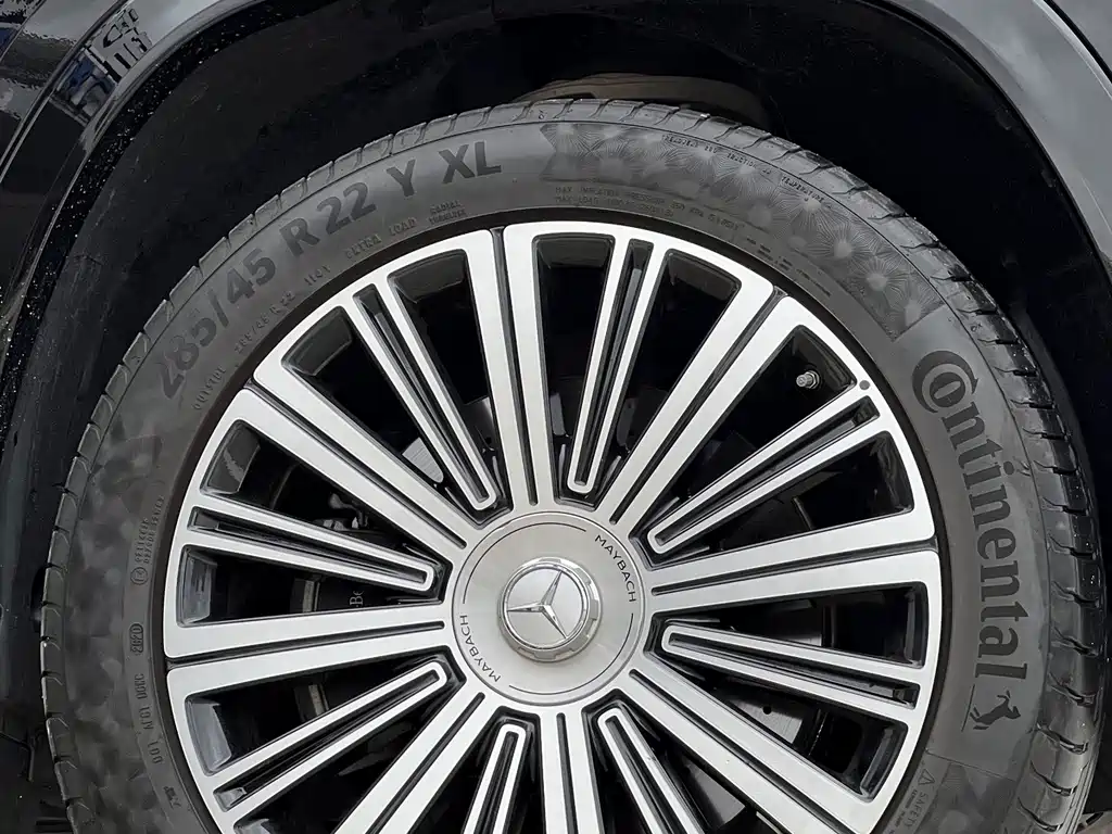 Mercedes-Benz GLS — миниатюра 18