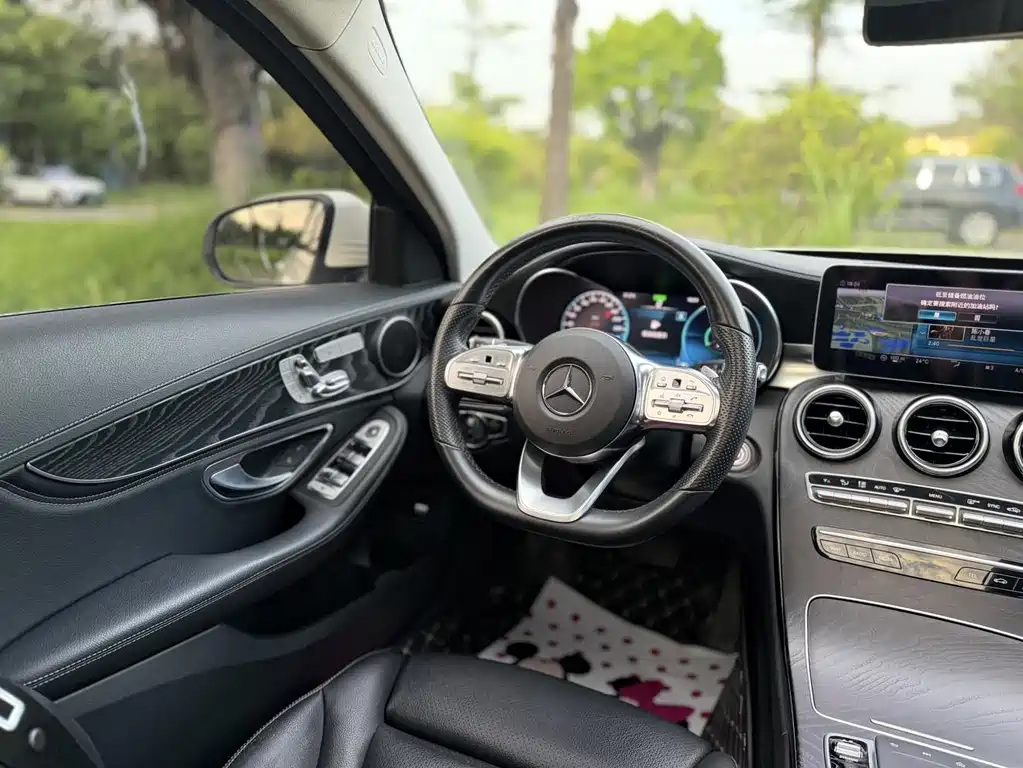 Mercedes-Benz C-Class — миниатюра 17