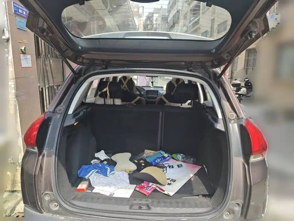 Peugeot 2008 — миниатюра 15