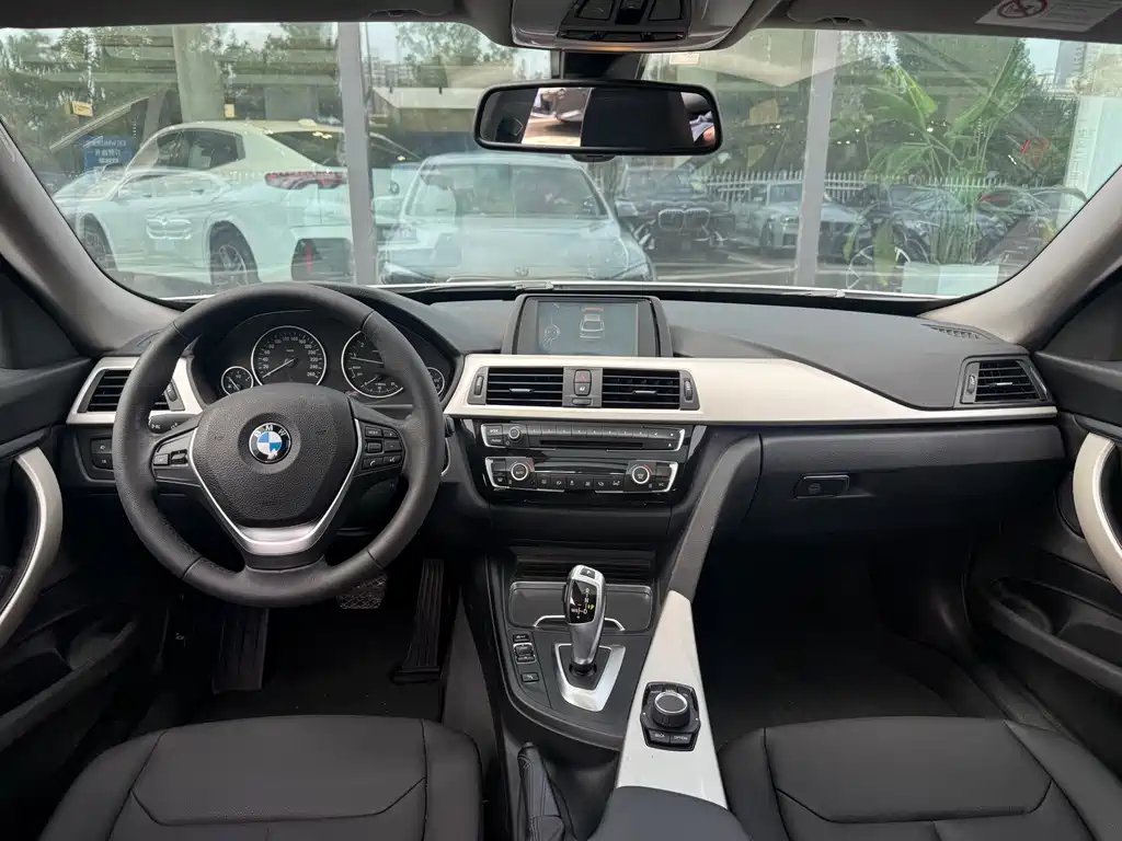 BMW 3 Series GT — миниатюра 5