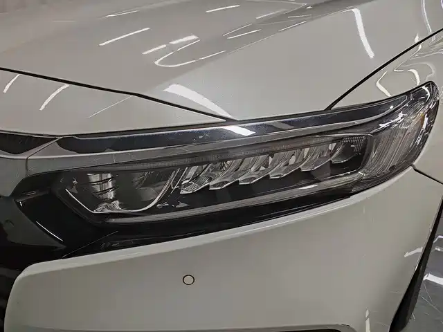 Honda Accord — миниатюра 9