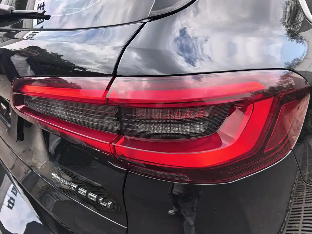 BMW X5 2022 xDrive 30Li Premium M Sport