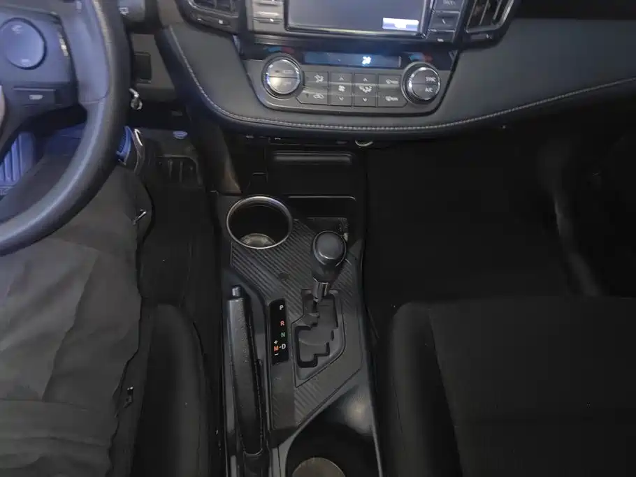 Toyota RAV4 — миниатюра 16