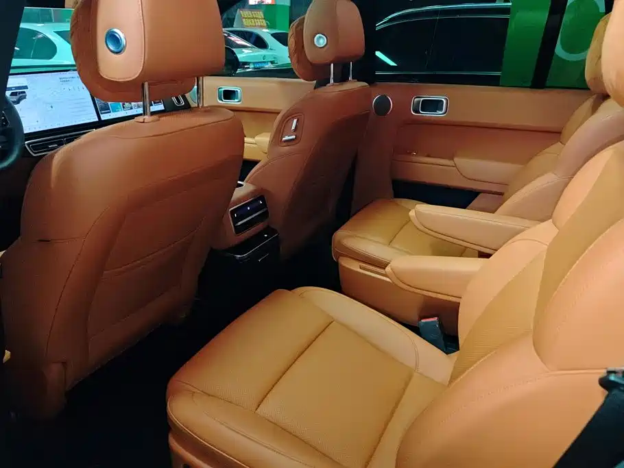 Li Auto Li L8 — миниатюра 11