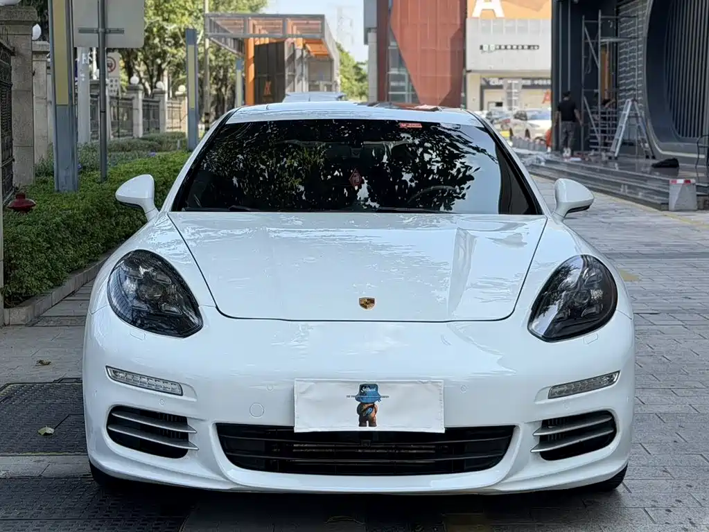 Porsche Panamera — миниатюра 2