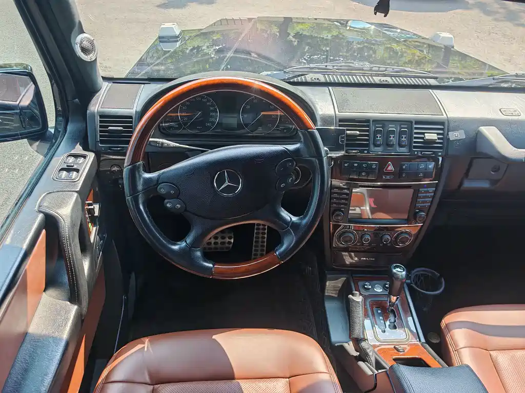 Mercedes-Benz G-Class — миниатюра 10