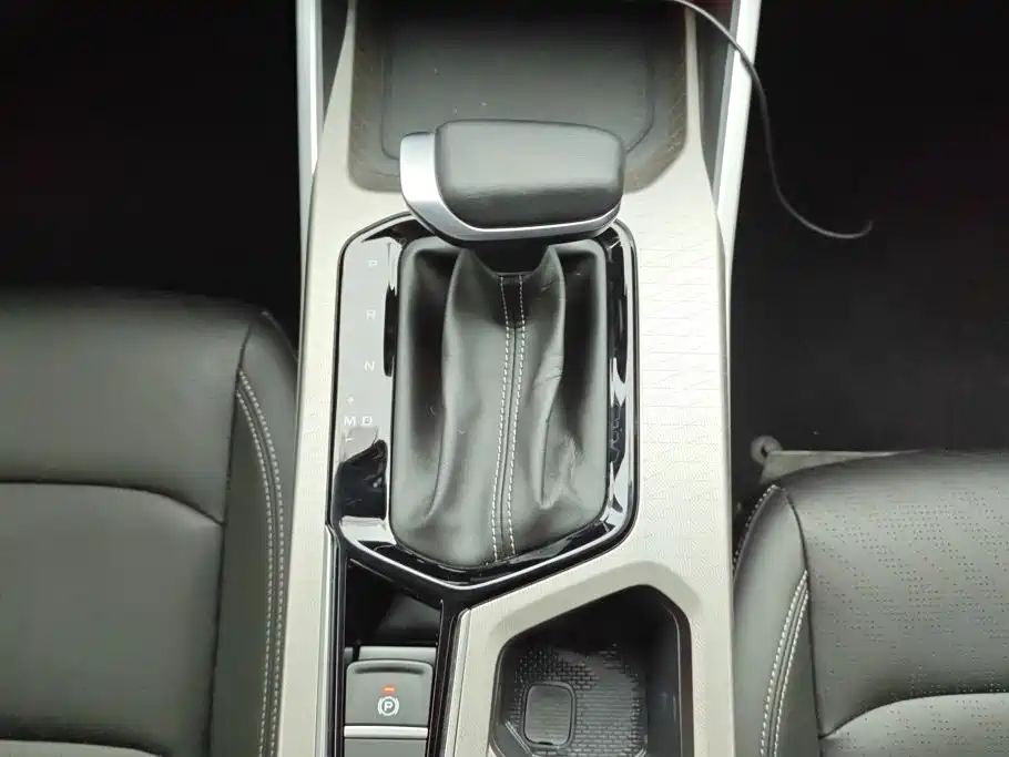 Geely Emgrand — миниатюра 16