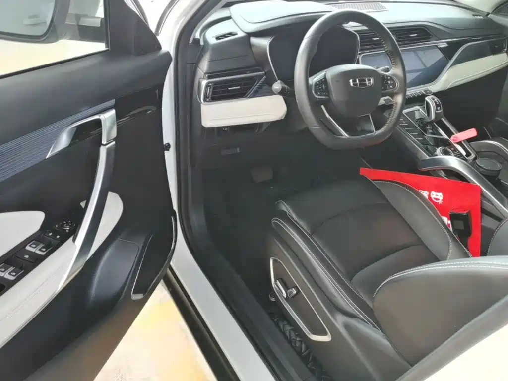 Geely Boyue — миниатюра 16