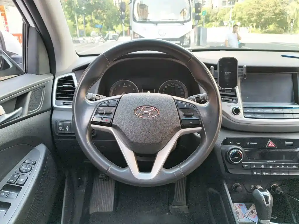 Hyundai Tucson — миниатюра 3