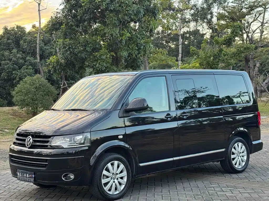 Volkswagen Multivan 2013