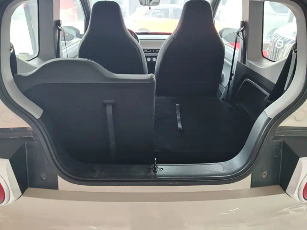 Wuling MINIEV — миниатюра 19