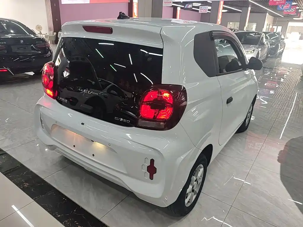 Roewe Clever — миниатюра 7