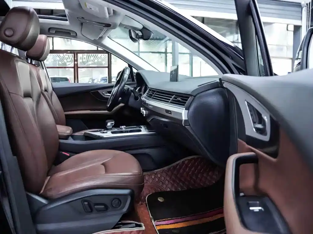 Audi Q7 — миниатюра 8