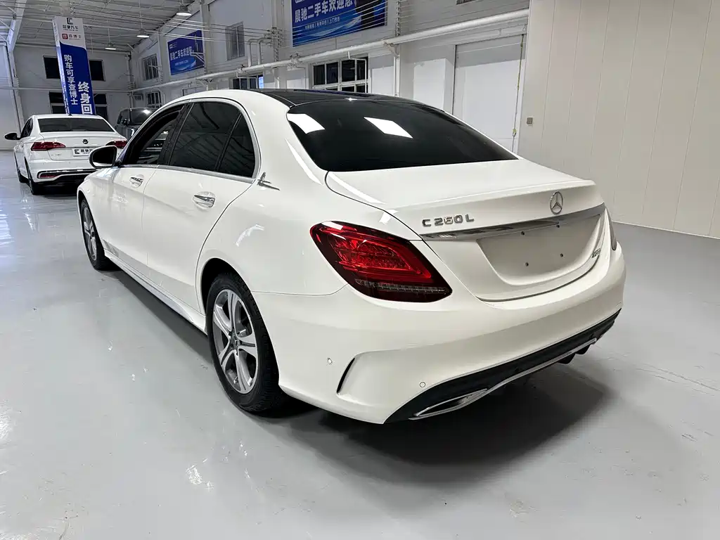 MERCEDES-BENZ C CLASS