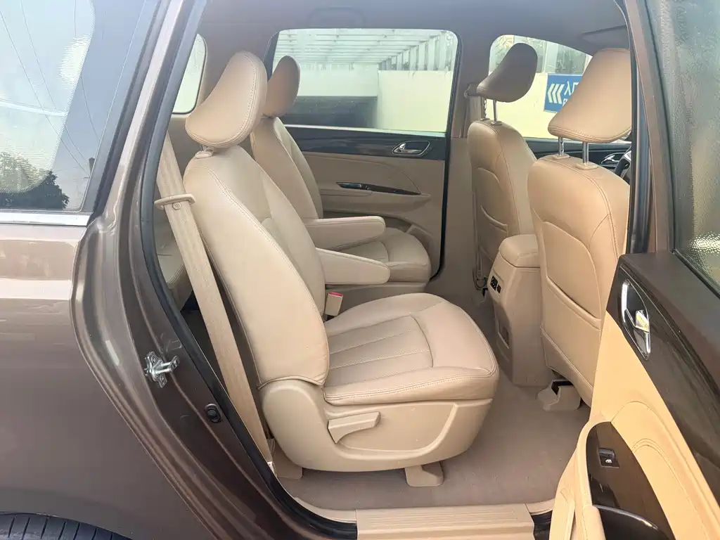 Baojun 730 — миниатюра 8