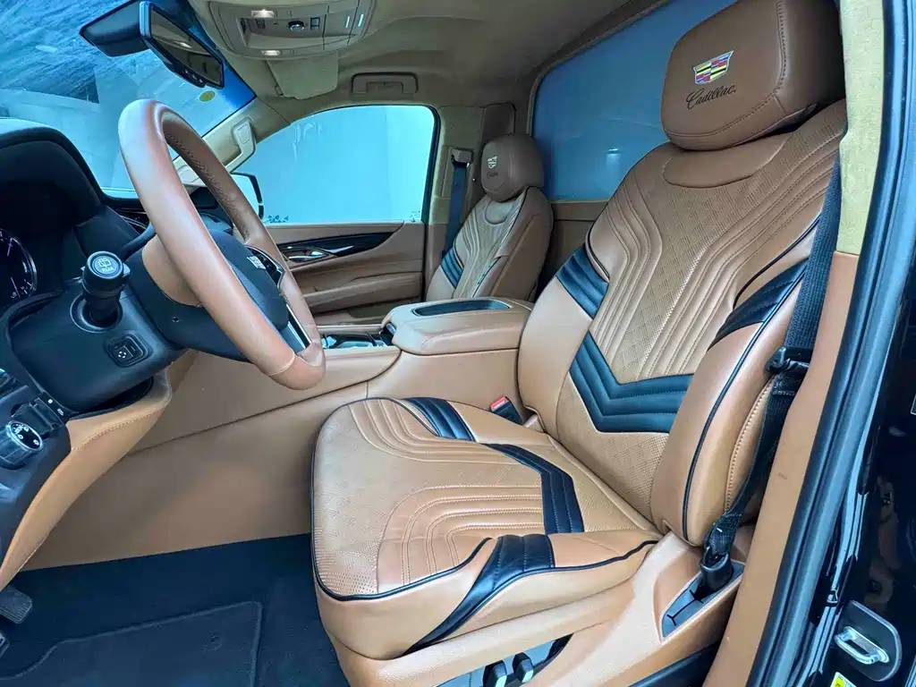 Cadillac Escalade — миниатюра 19