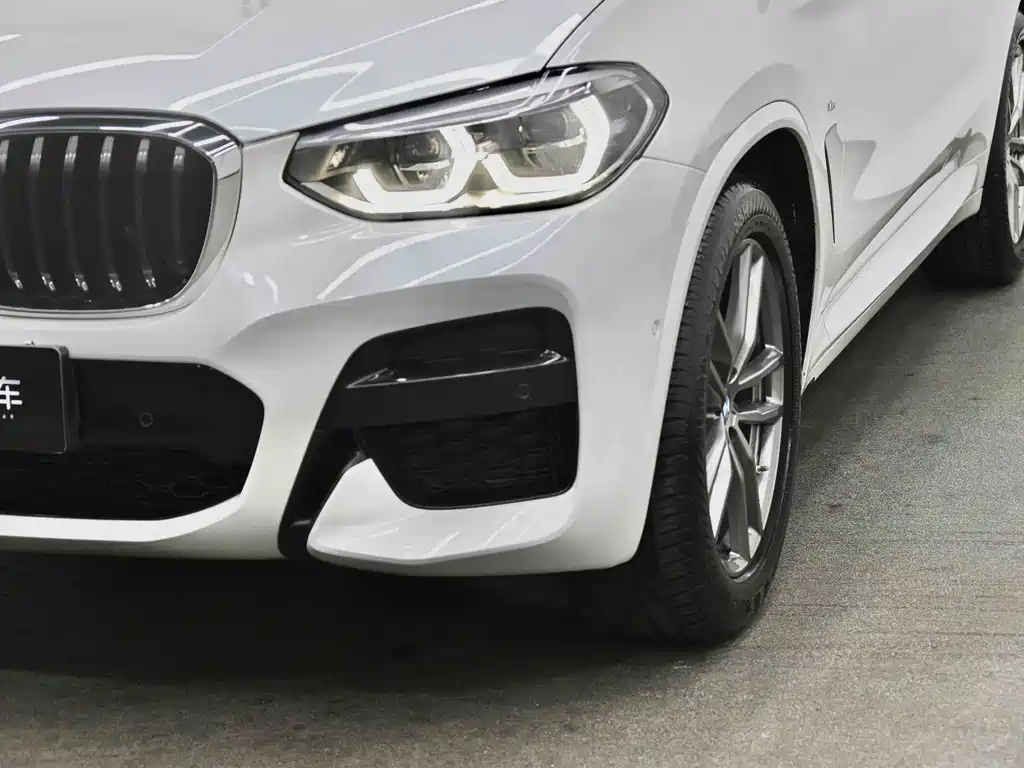BMW X3 — миниатюра 29