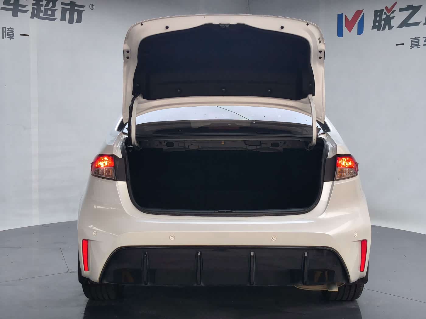 Toyota Levin 1.2 л 2024 г. Белый, пробег 24500 км