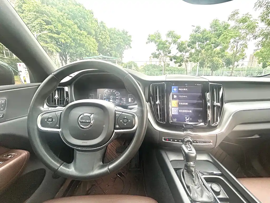 Volvo XC60 — миниатюра 15