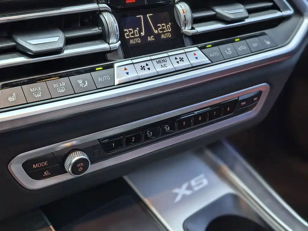 BMW X5 — миниатюра 19