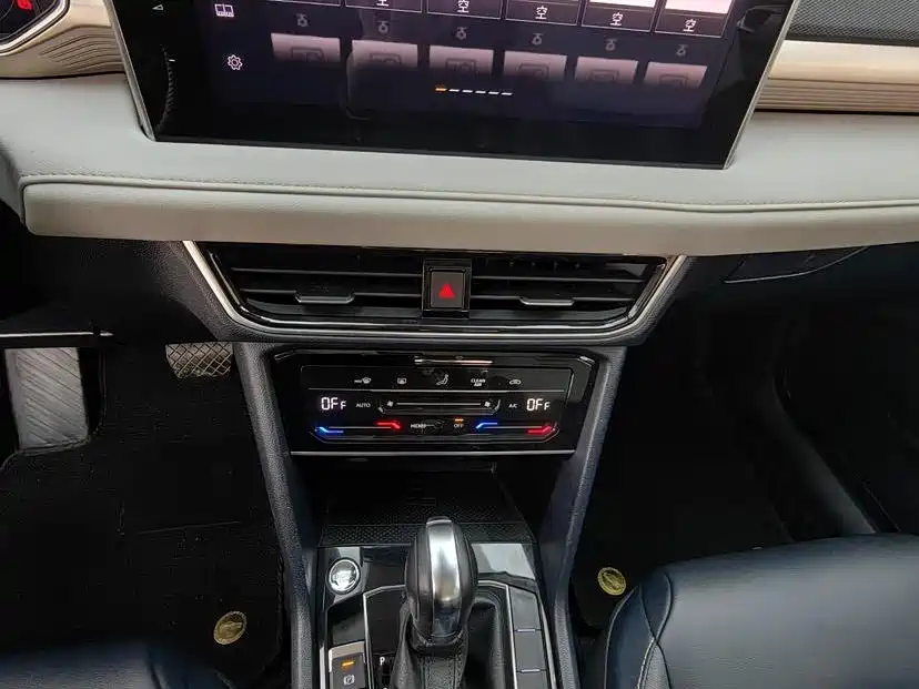 Volkswagen Tharu — миниатюра 10