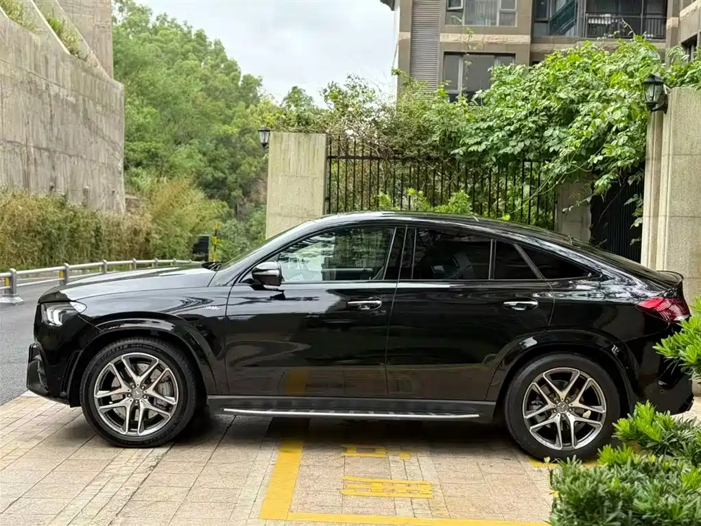 MERCEDES-BENZ GLE COUPE AMG