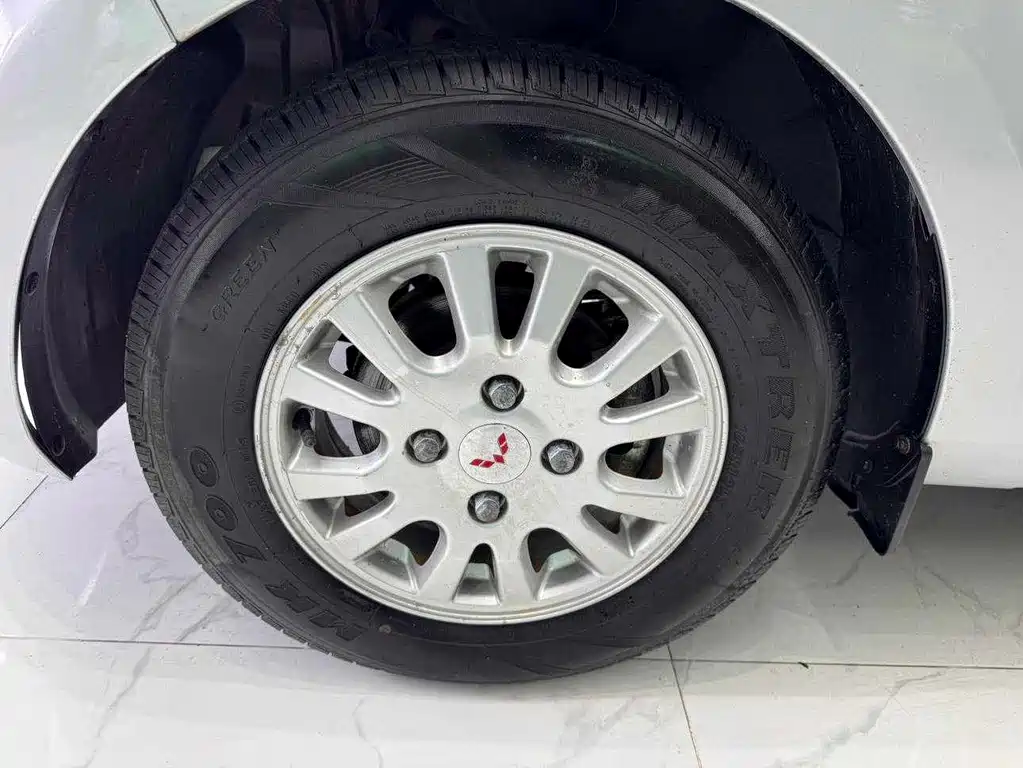 Wuling Rongguang V — миниатюра 27