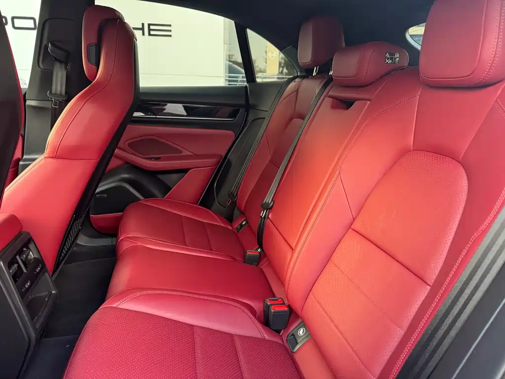 Porsche Macan EV — миниатюра 14