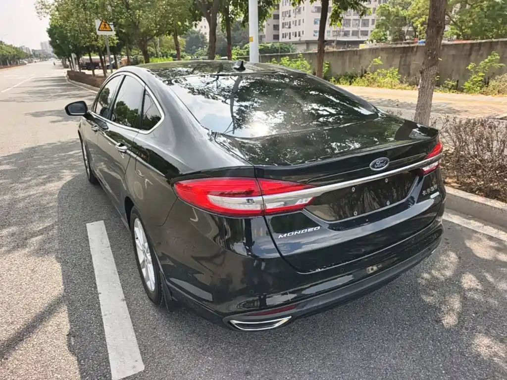 Ford Mondeo — миниатюра 5