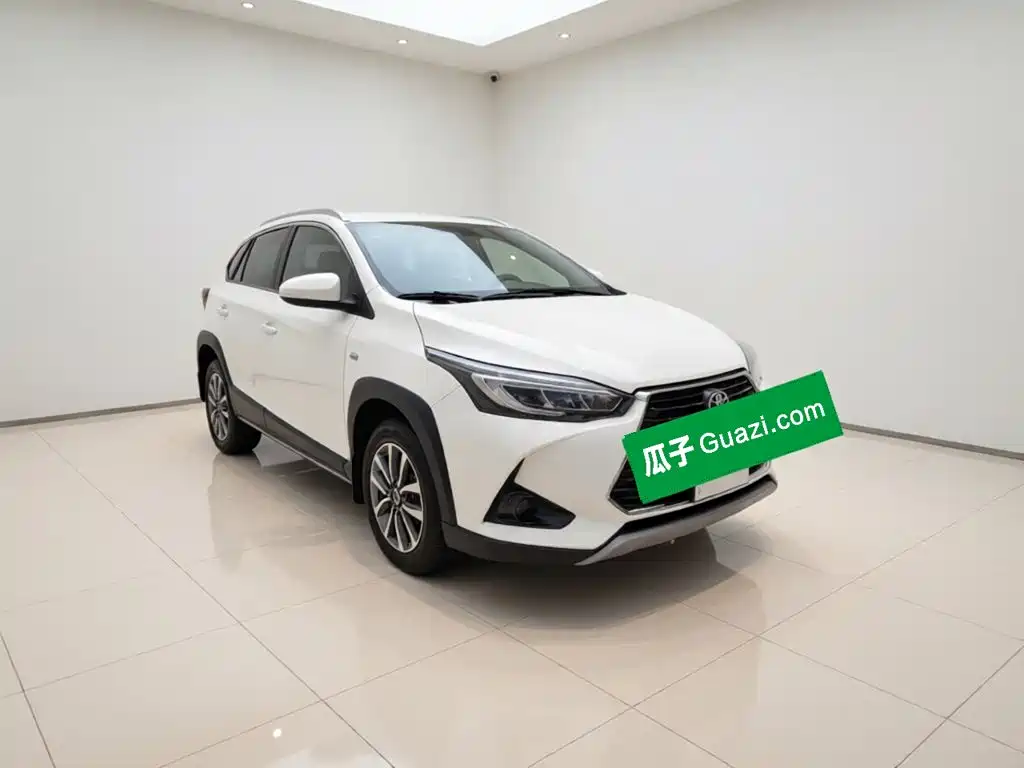 Toyota Yaris L — миниатюра 3