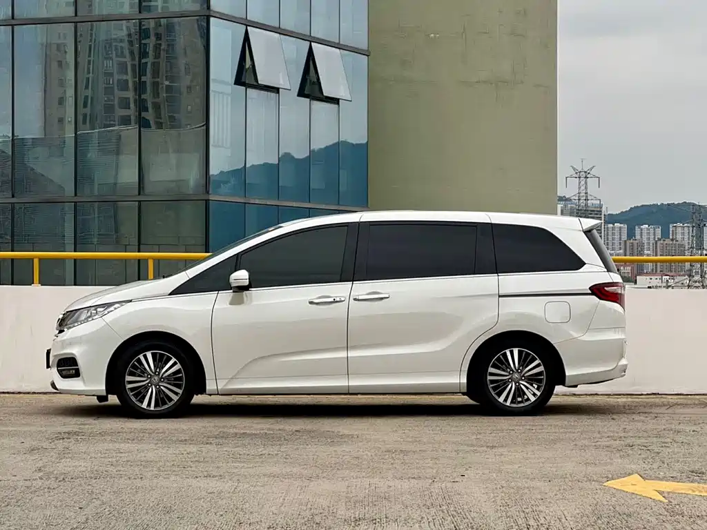 Honda Odyssey — миниатюра 17