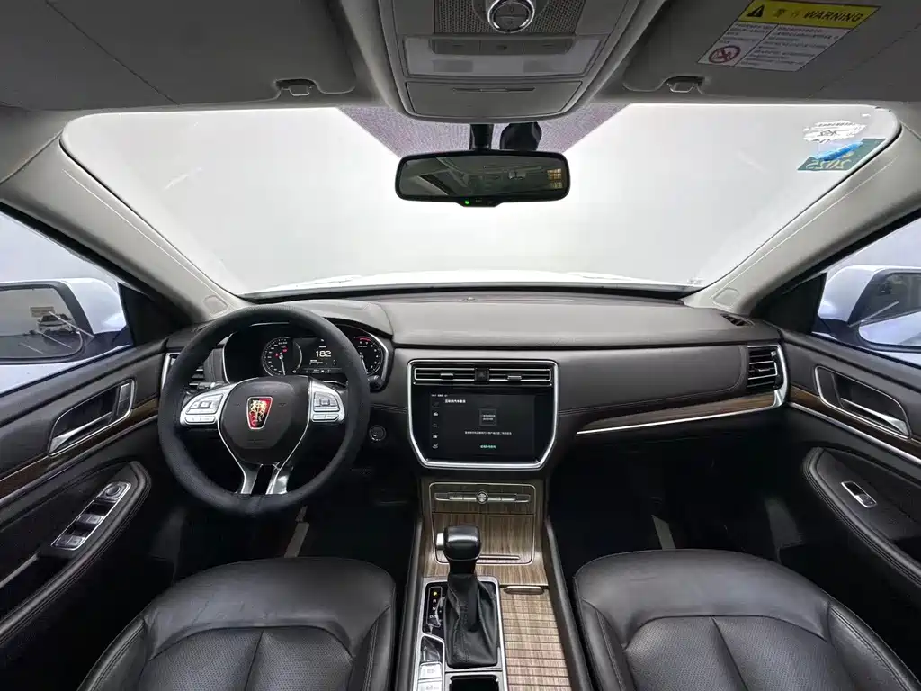 Roewe RX8 — миниатюра 9