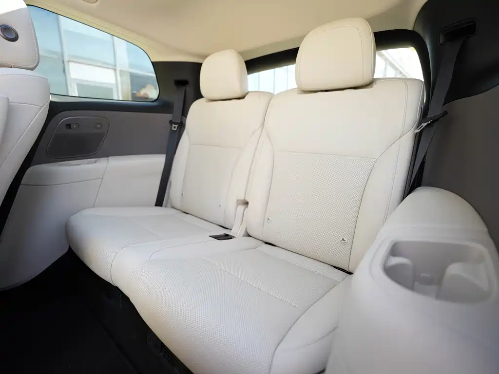 Li Auto Li i8 — миниатюра 16