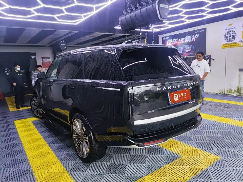 Land Rover Range Rover — миниатюра 6