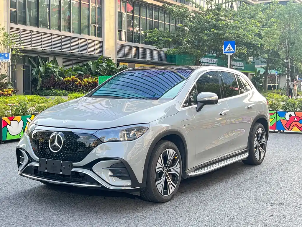 MERCEDES-BENZ EQE SUV