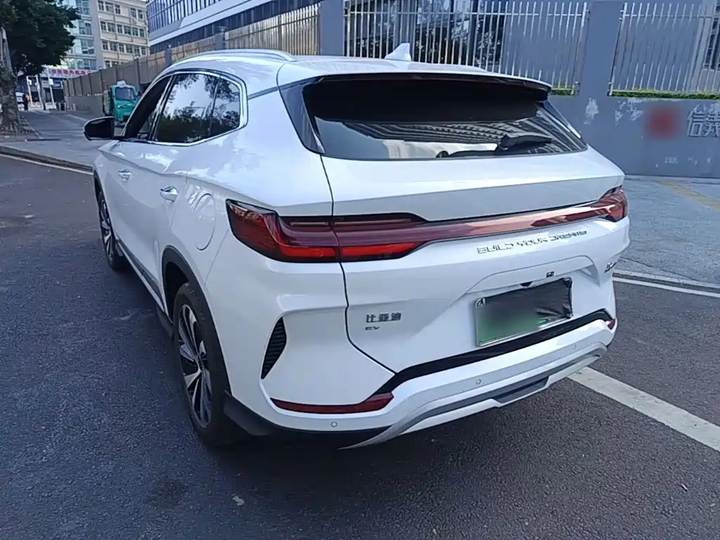 BYD PLUS New Energy — миниатюра 5