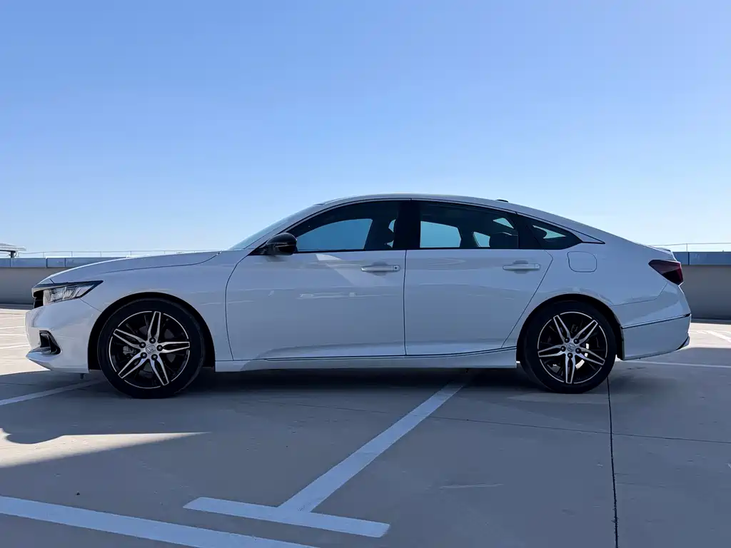 Honda Accord New Energy — миниатюра 5