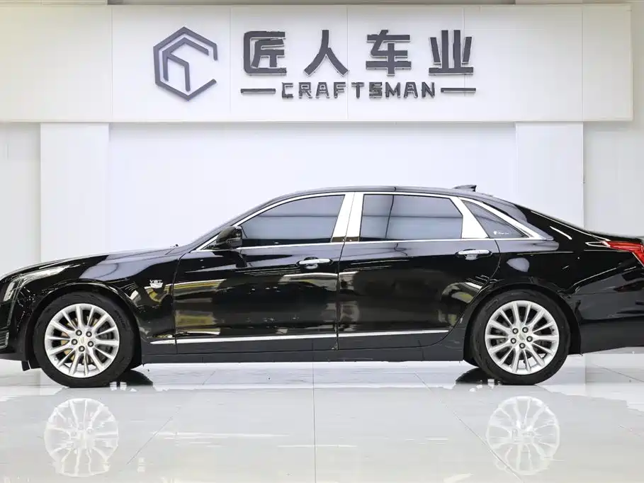CADILLAC CT6