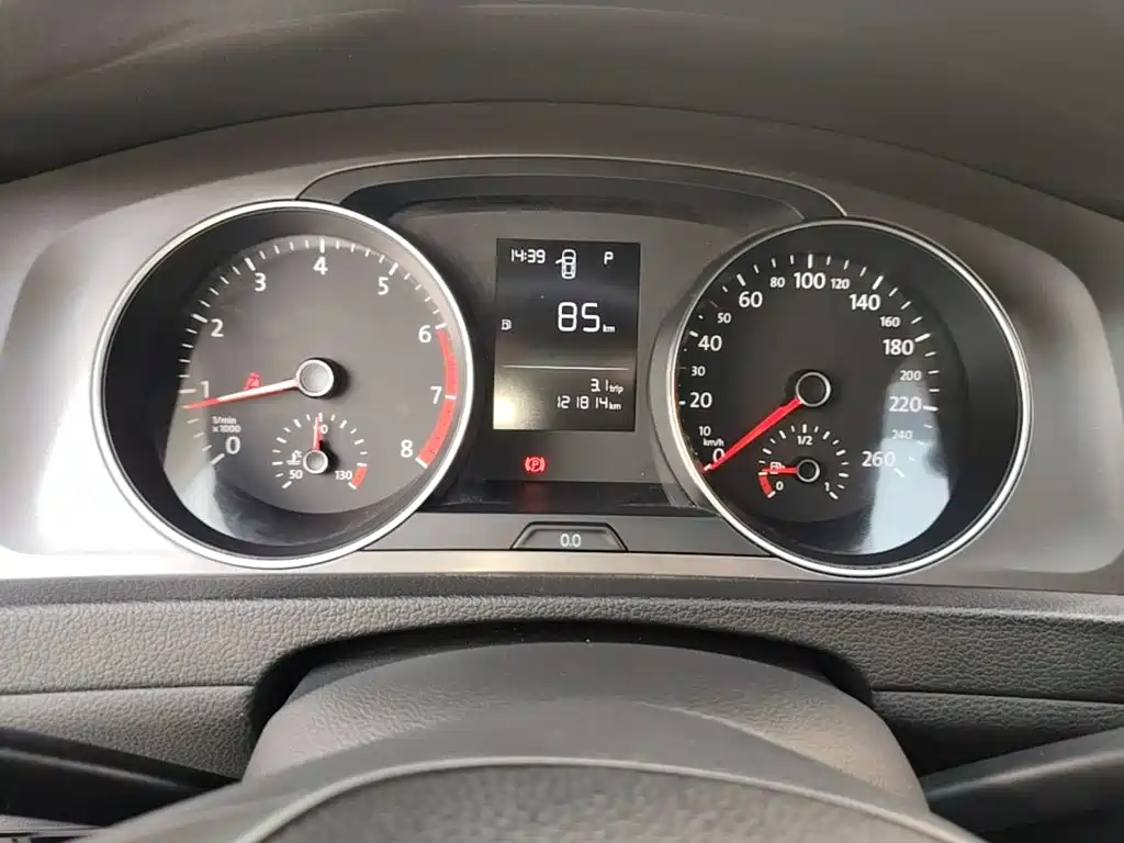 Volkswagen Golf — миниатюра 12