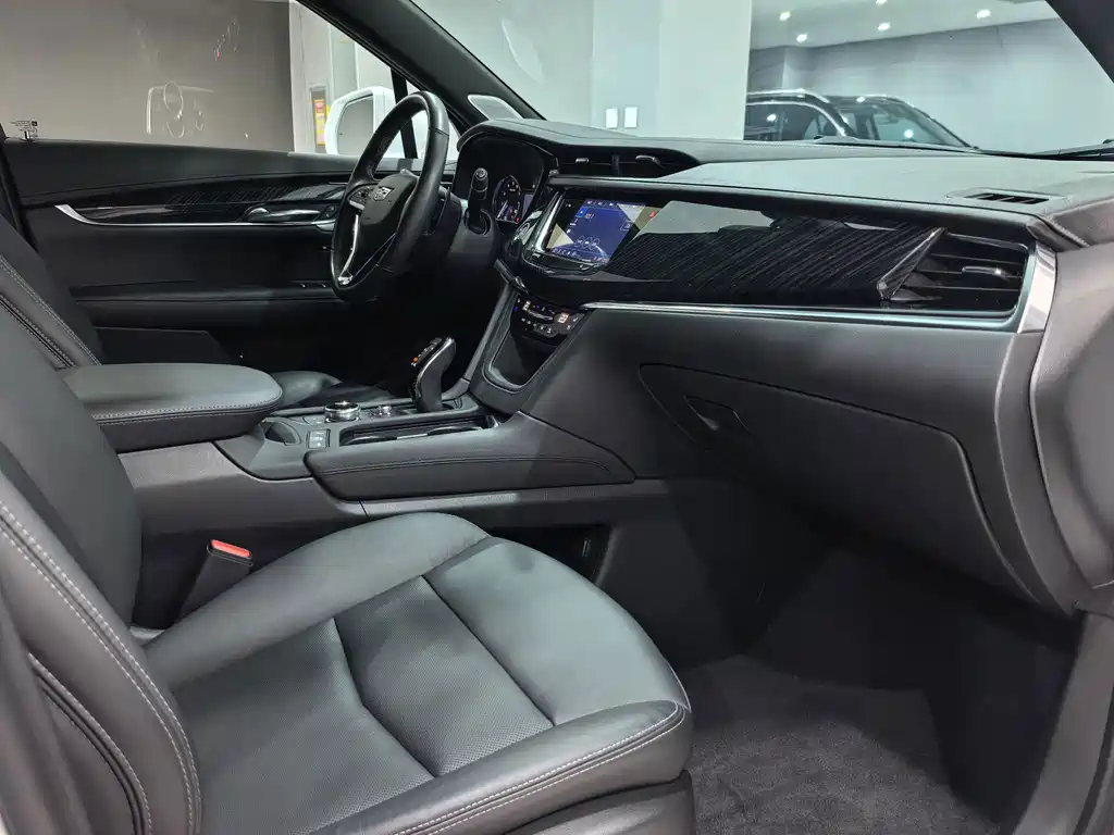 Cadillac XT6 — миниатюра 20