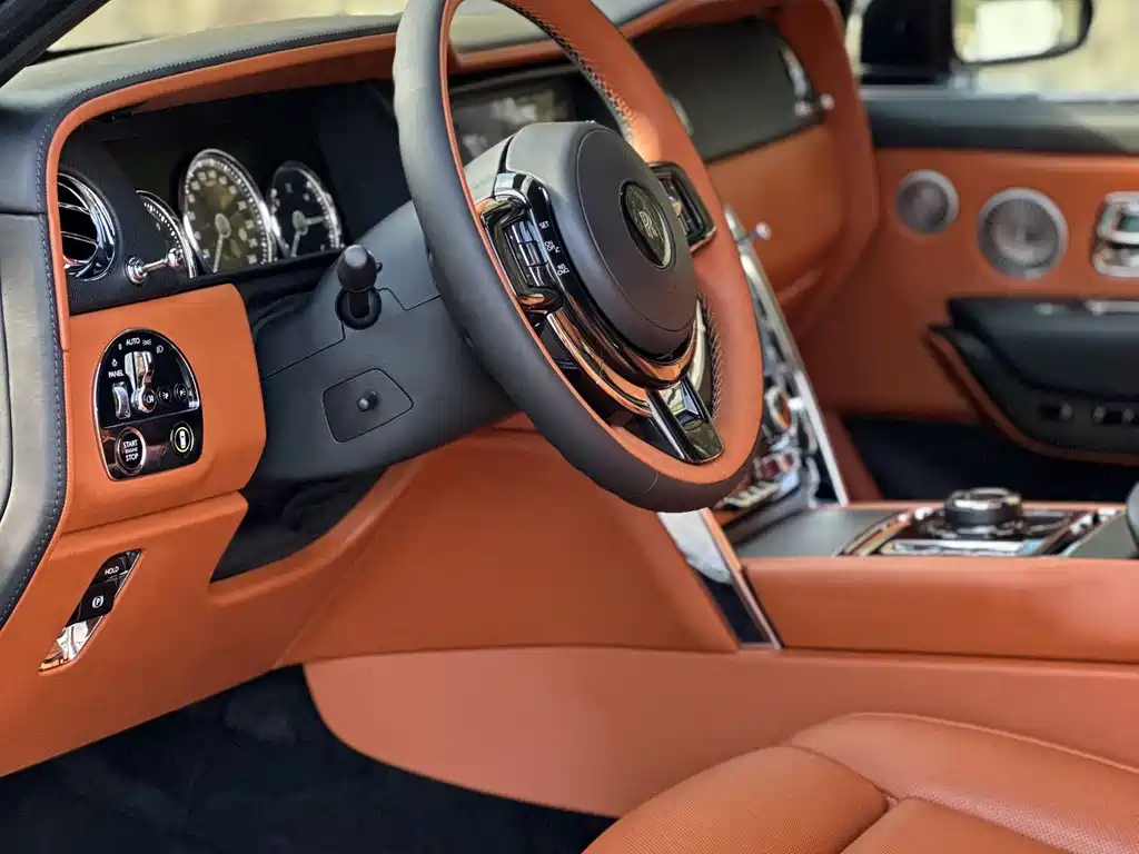 Rolls-Royce Cullinan — миниатюра 5