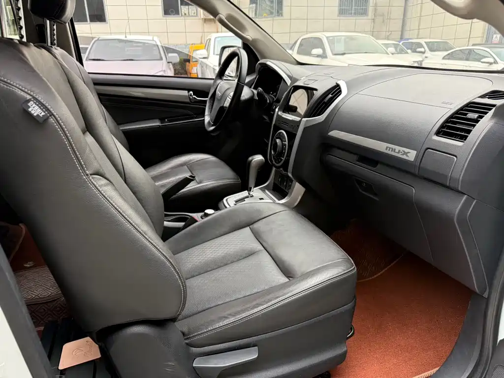 ISUZU MU X SHEPHERD RANGER