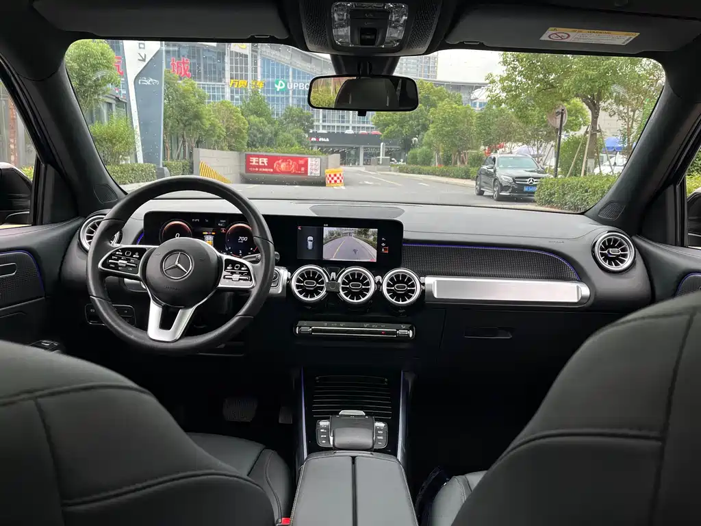 Mercedes-Benz GLB — миниатюра 15
