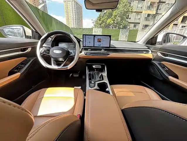 Geely Emgrand — миниатюра 7