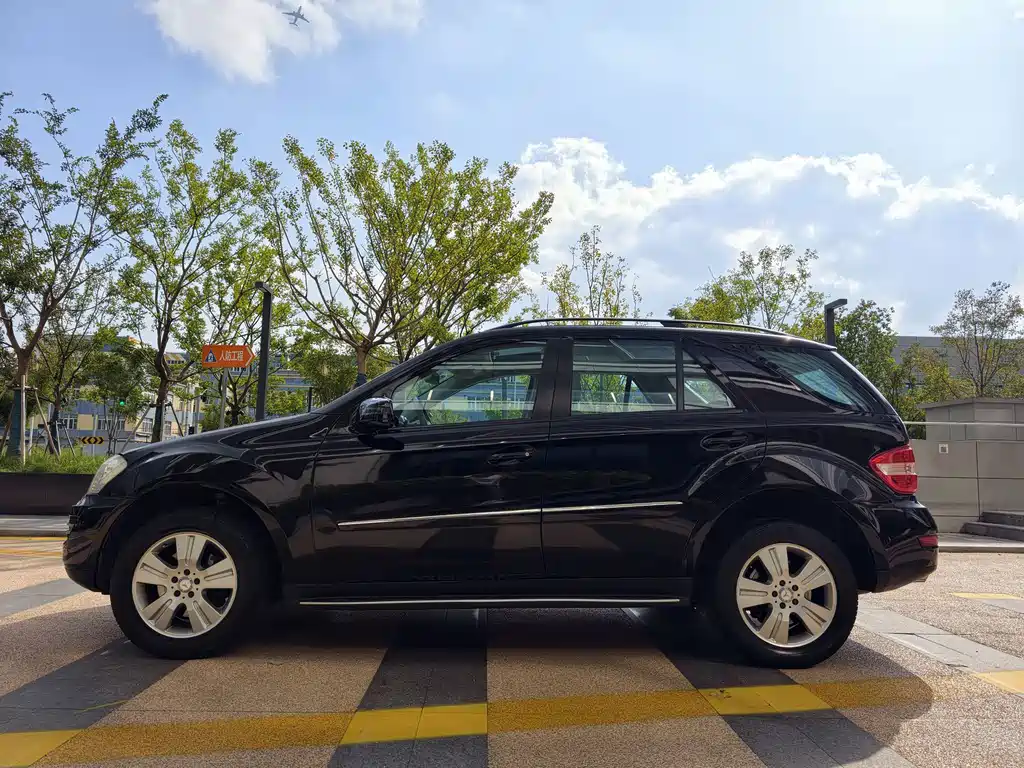 Mercedes-Benz M-Class — миниатюра 26