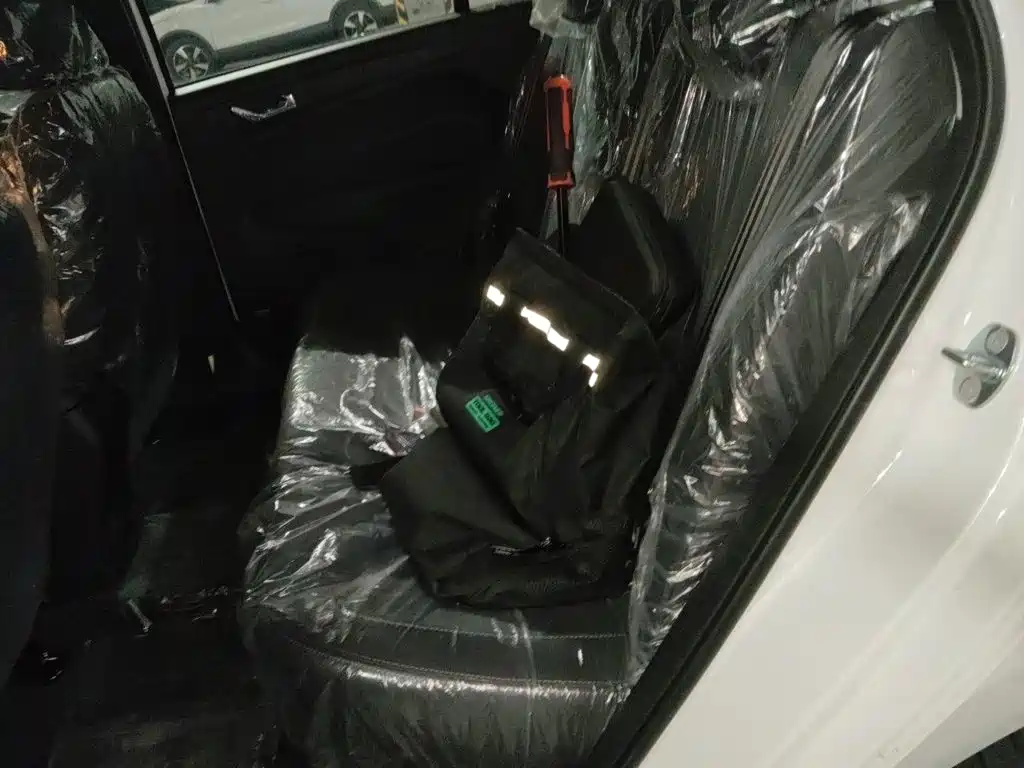 Guojin Auto Junxing — миниатюра 15