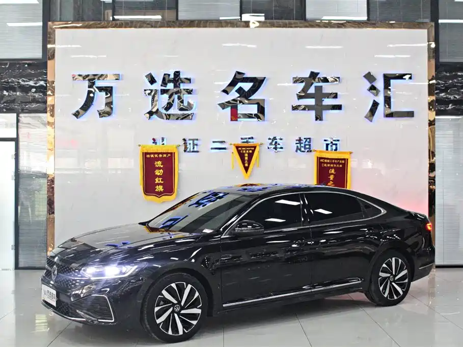 Volkswagen Passat 2022