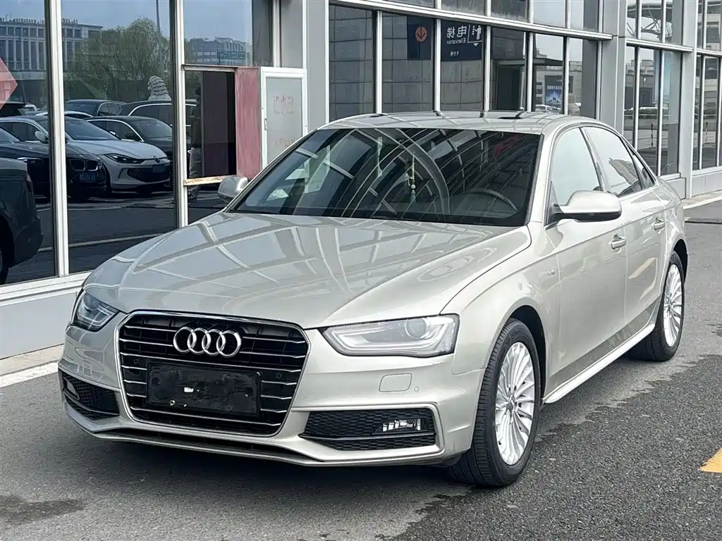 Audi A4L 2016
