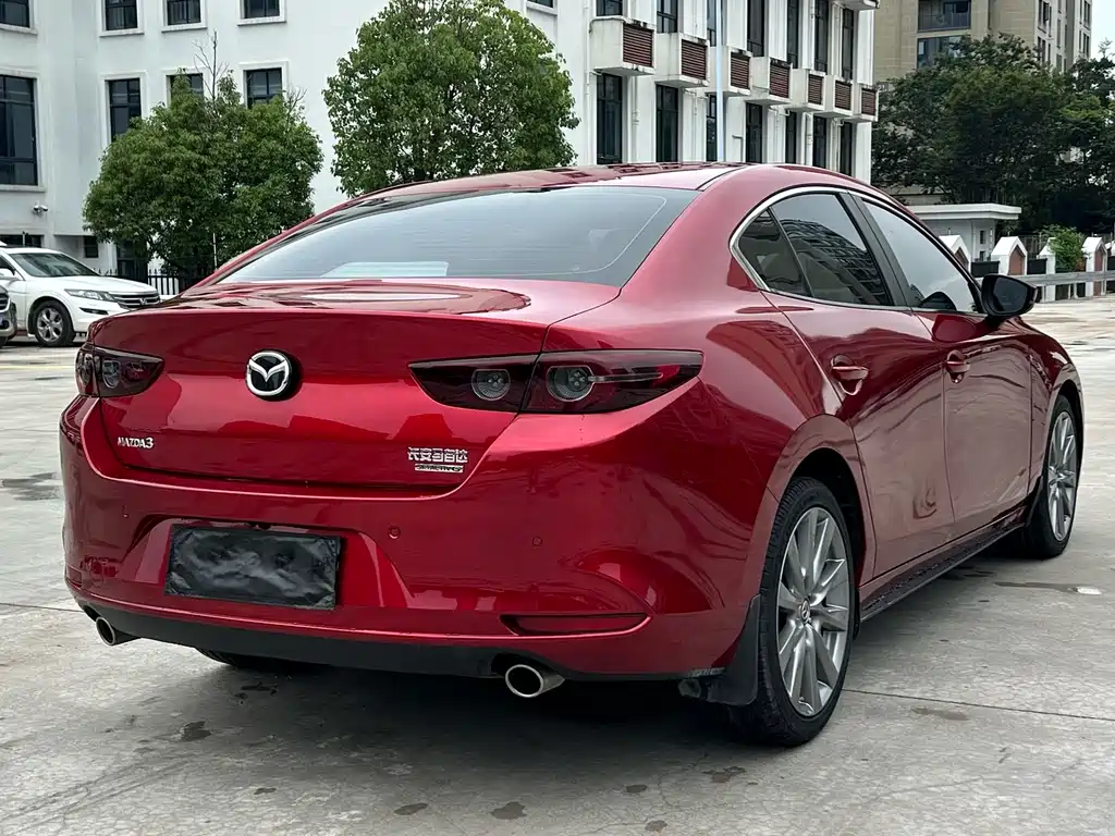 Mazda 3 Axela - фото 23